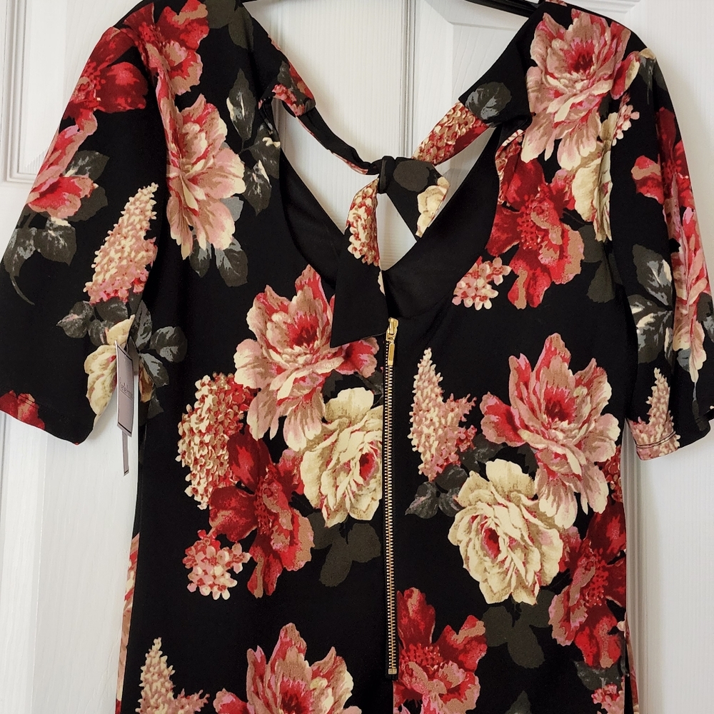 Dress - Picture 3 of 6